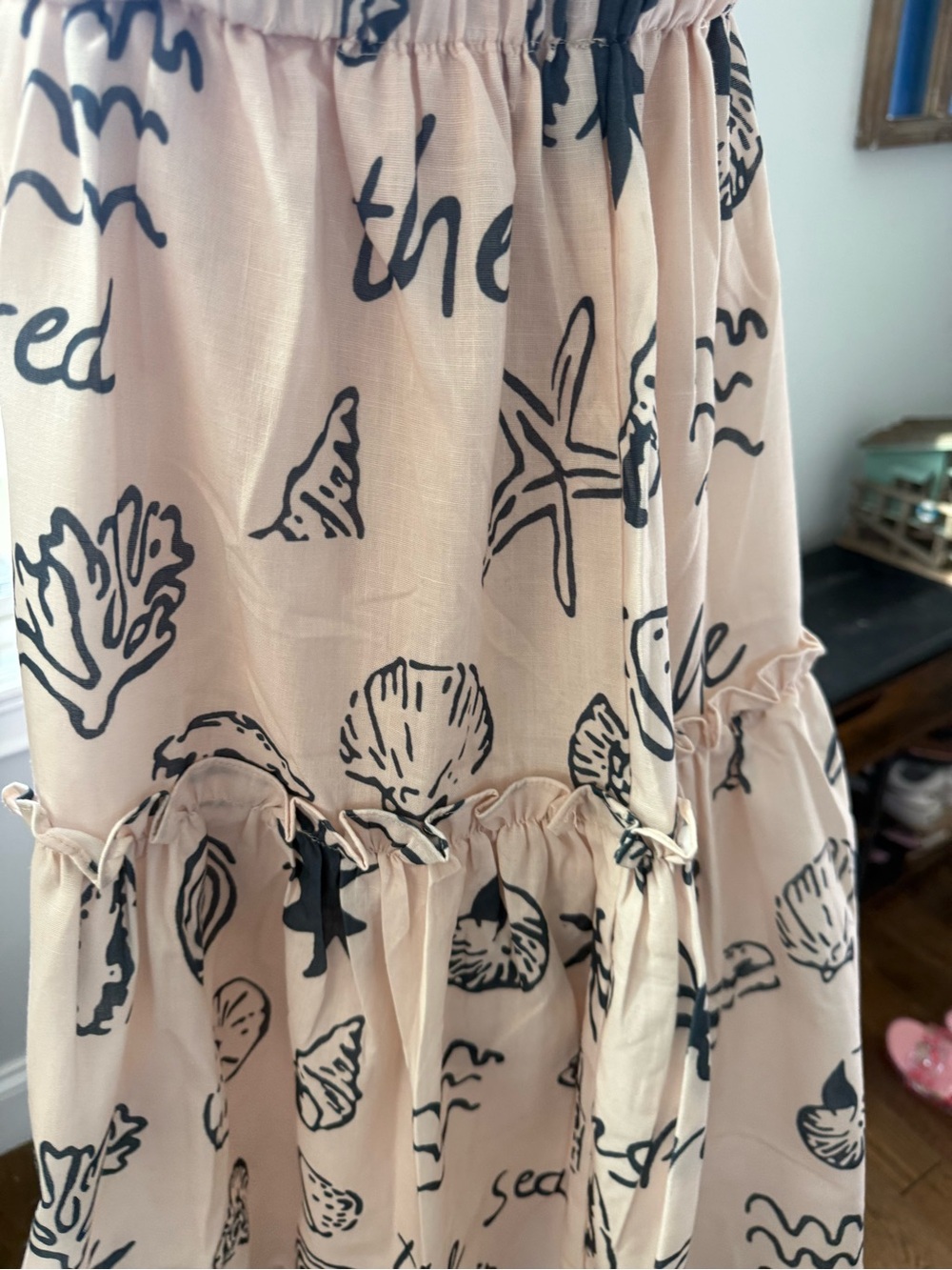 Umgee Beige Mini Dress with Navy Shell Print Vacation Pattern Lined Sz Med BNWT - Picture 6 of 11